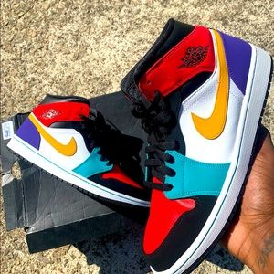 SOLD-Jordan 1 mid bred multicolor